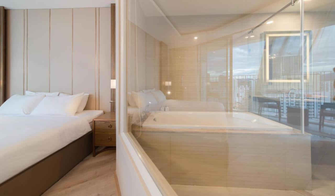 Panorama Sky Blue Nha Trang Aparthotel Luaran gambar